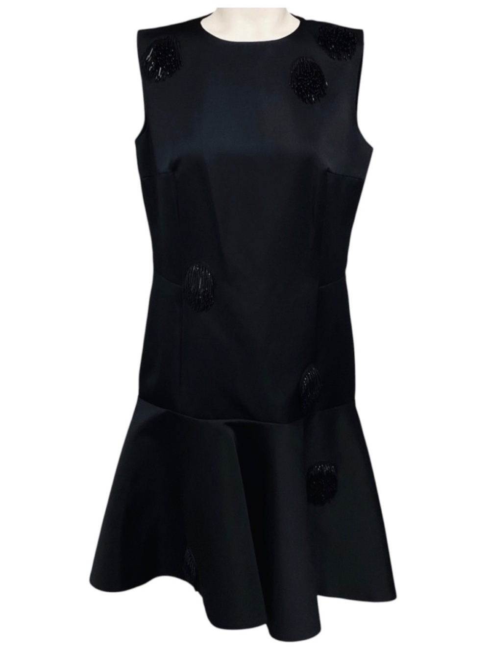 AKRIS PUNTO BLACK BEAD EMBELLISHED SLEEVELESS SATIN COCKTAIL DRESS